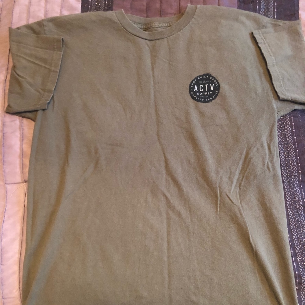 Army green active ride shop shirt